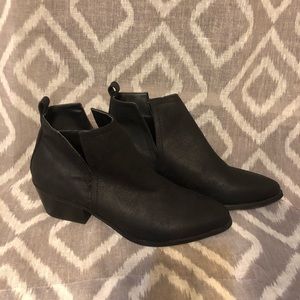 Just fab black booties